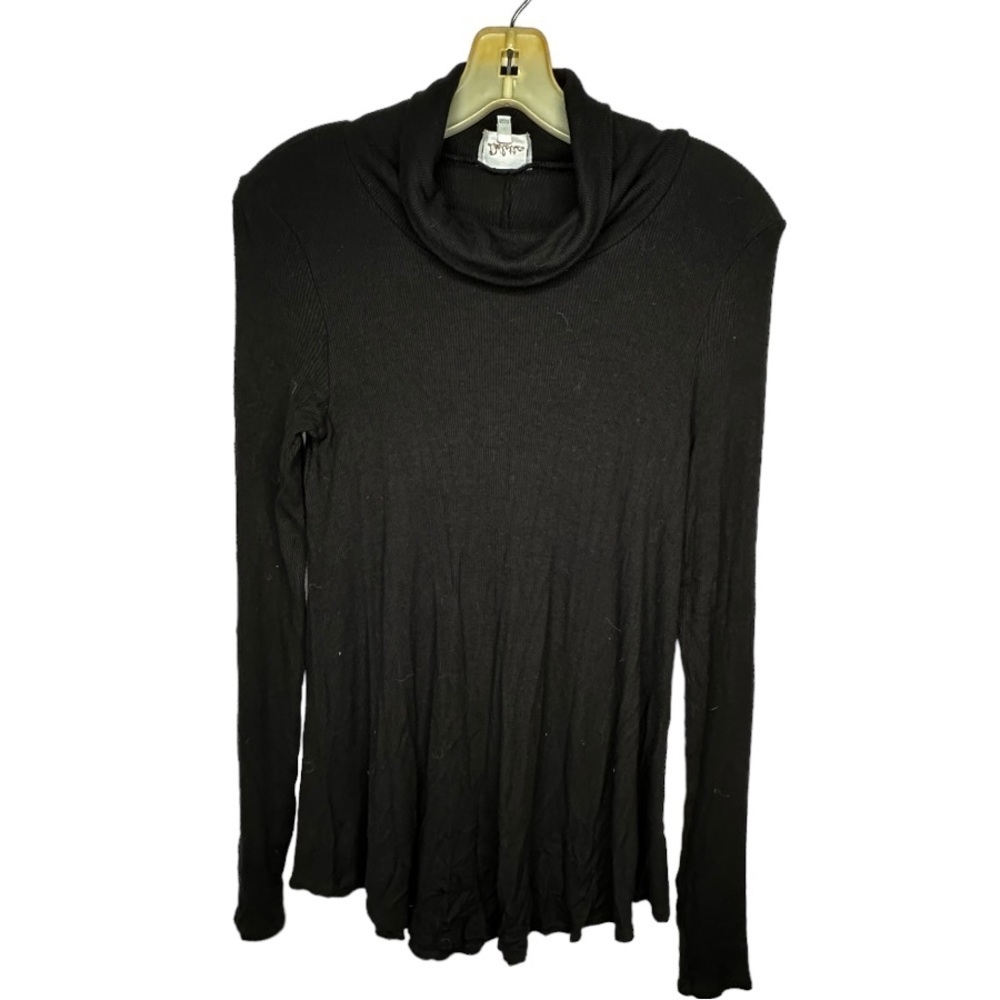 Deletta‎ Black Top
